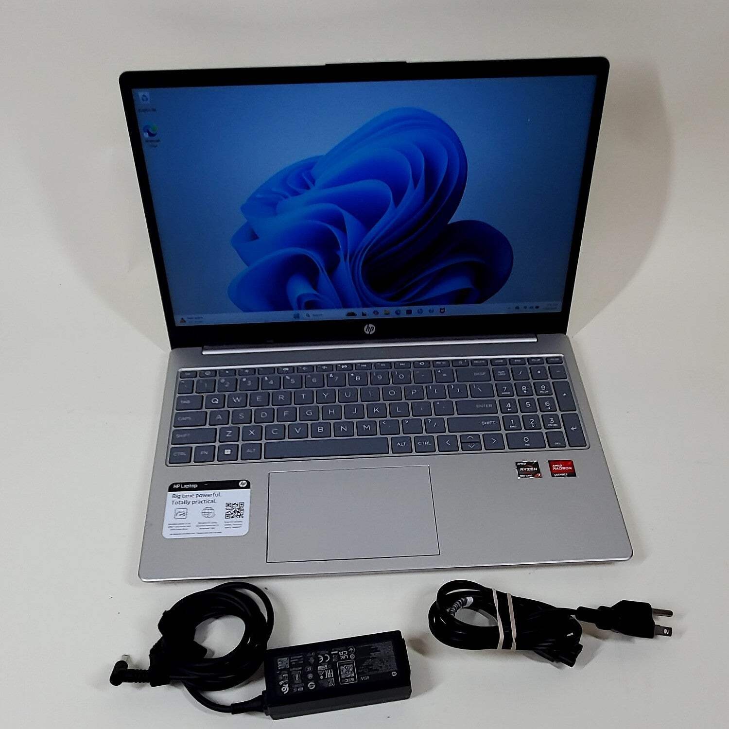 HP Pavilion 15-FC0077OD 15.6″ Ryzen 7 7730U 2.0GHz 16GB RAM 256GB SSD READ