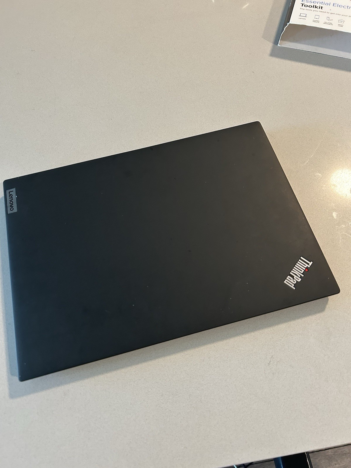Lenovo ThinkPad T14s Gen 3 i5 1250p 16GB 512GB SSD 14″ Iris Xe