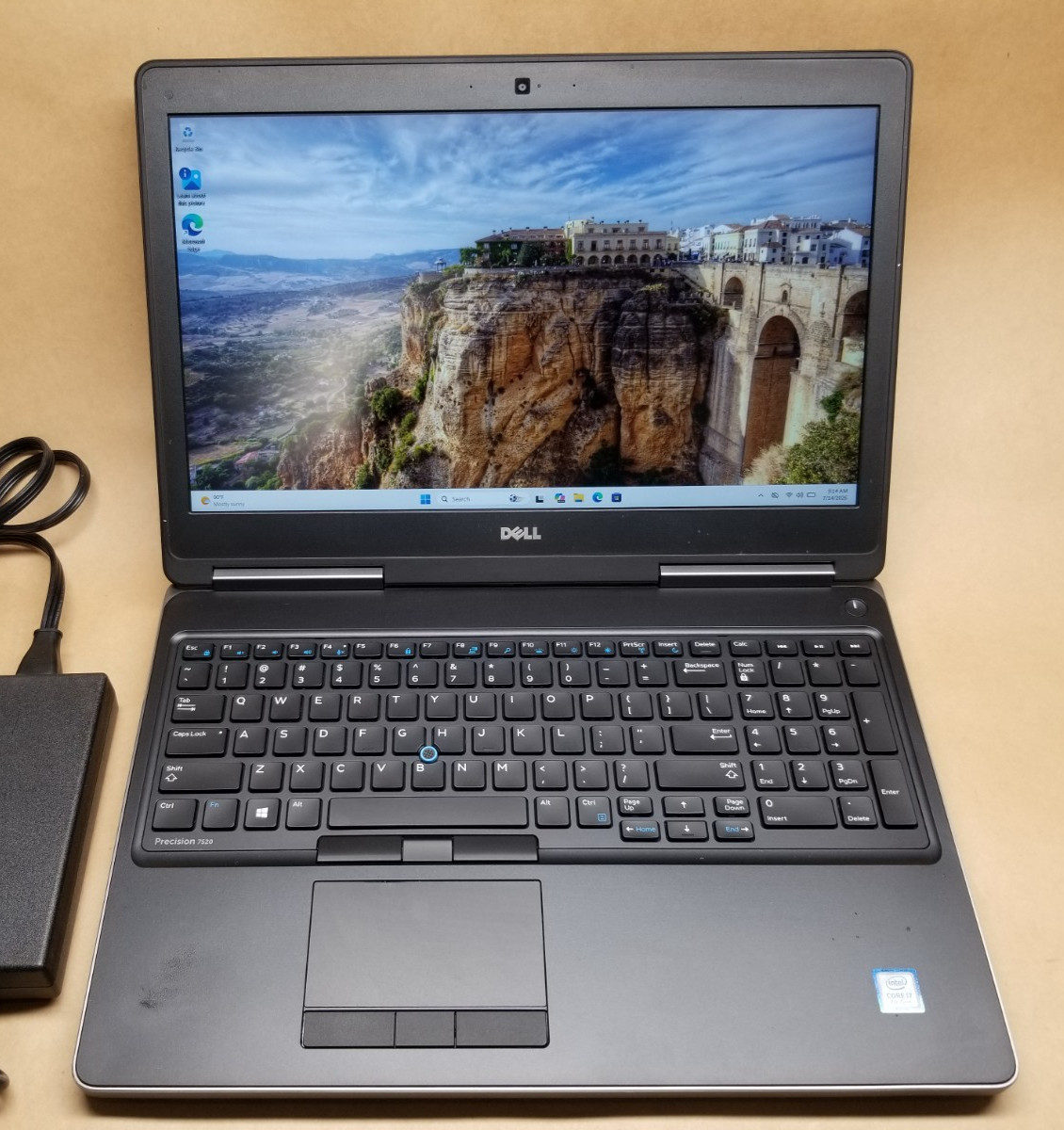 Dell Precision 7520 i7-7700HQ 24GB RAM 240GB SSD & 1TB HDD| Quadro M2200| WIN 11