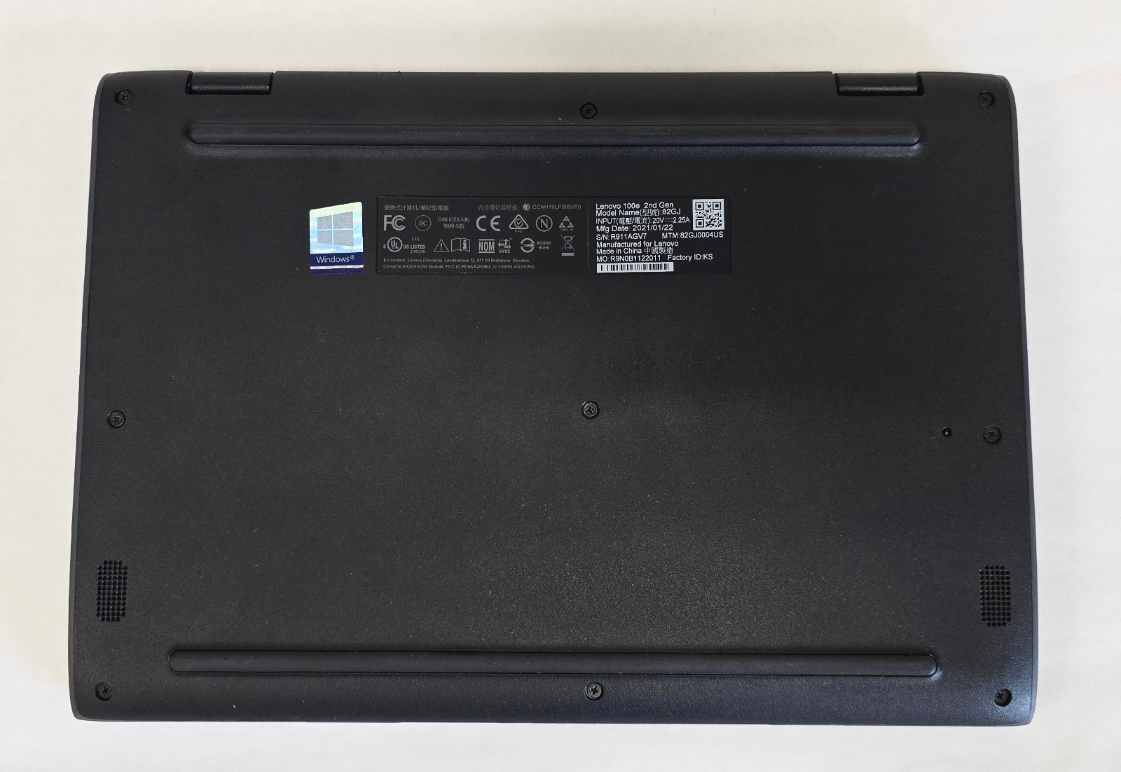 Lenovo 100e 2nd Gen 11.6″ AMD 3015e 1.20GHz 4GB RAM 64GB eMMC Win11Pro Office24