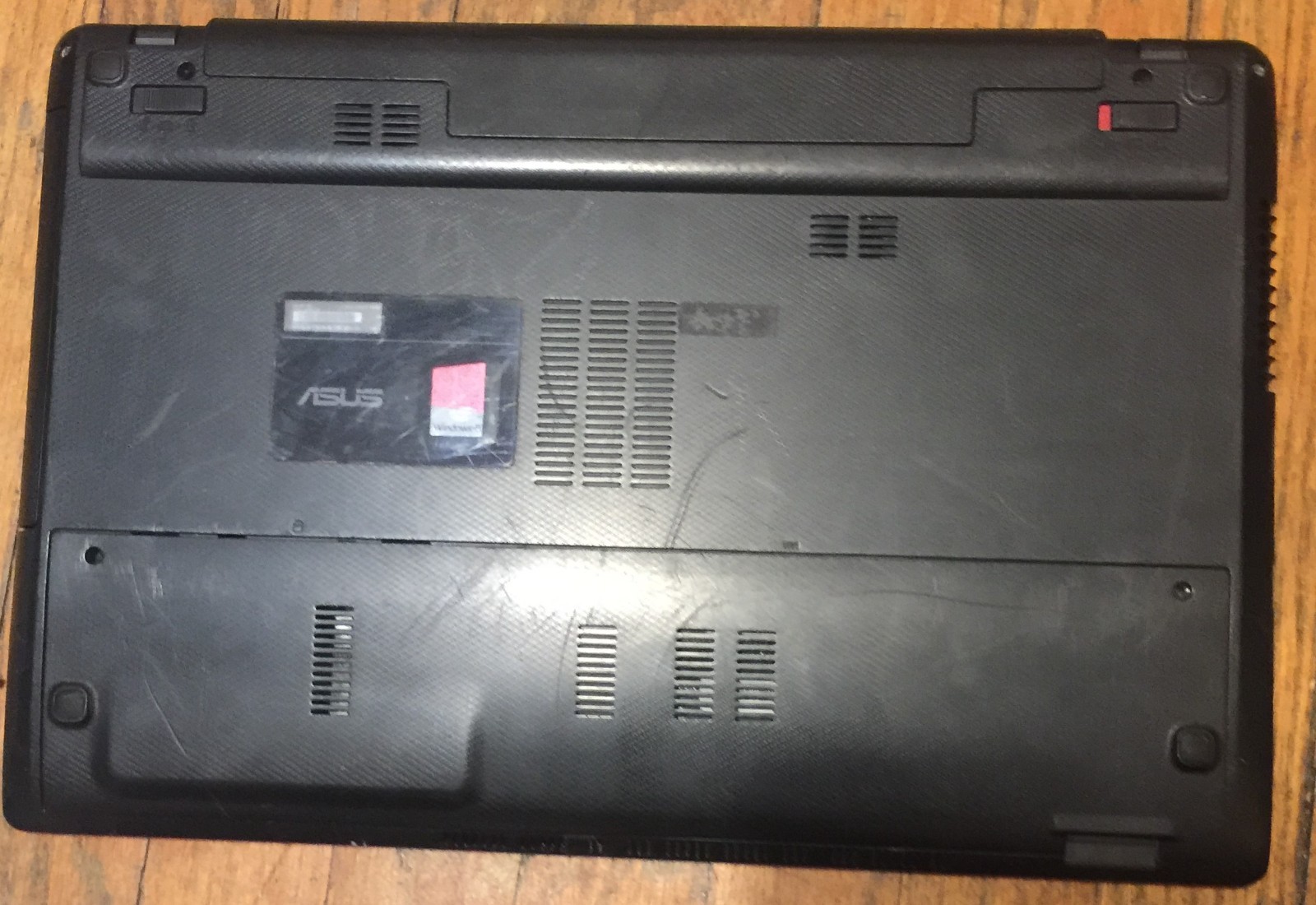 ASUS R503U LAPTOP AMD DUAL CORE C-60 1.0GHZ RAM-4GB NO HDD DAMAGED SCREEN