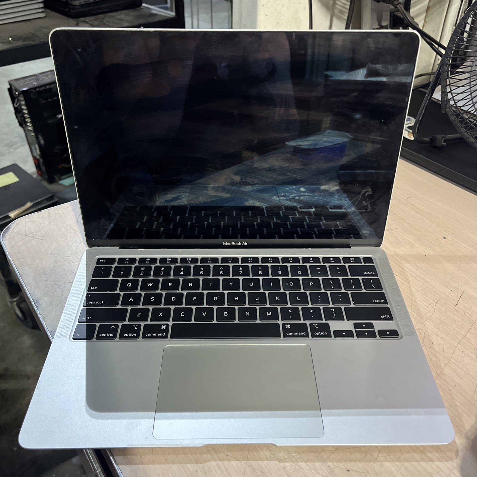 APPLE MACBOOK AIR 13″ SCISSOR, 2020 CORE I3-1000NG4 1.1GHZ 8GB RAM 256SSD