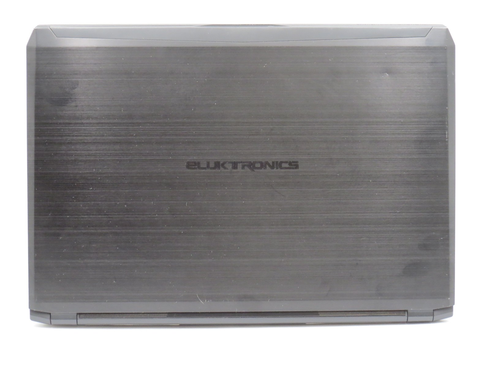 Eluktronics P650HS i7-7700HQ @ 2.8GHz NVIDA GTX 1070 15.6″ No RAM/HDD/OS/AC