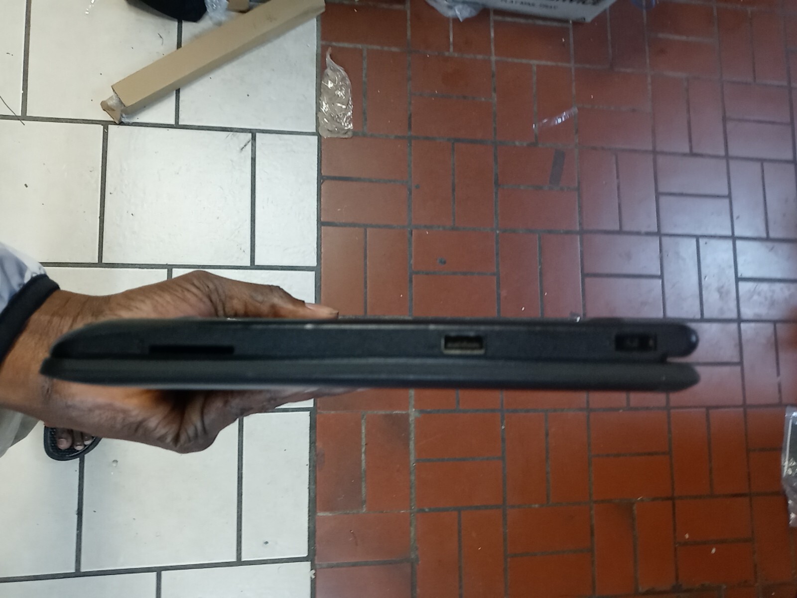 Lenovo ThinkPad Yoga 11e 11.6″ N3160 4GB 16GB SSD Touchscreen 2-in-1 Chromebook