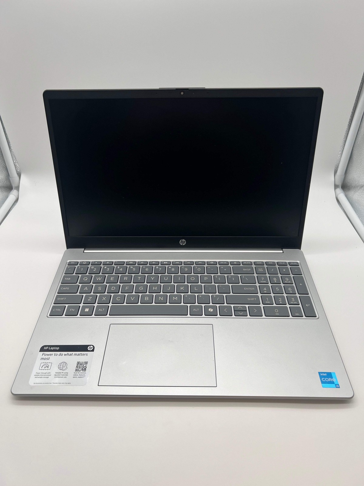 HP 15-0113dx Laptop 15-inch Core i3 3.8GHz 8GB RAM 128GB Silver