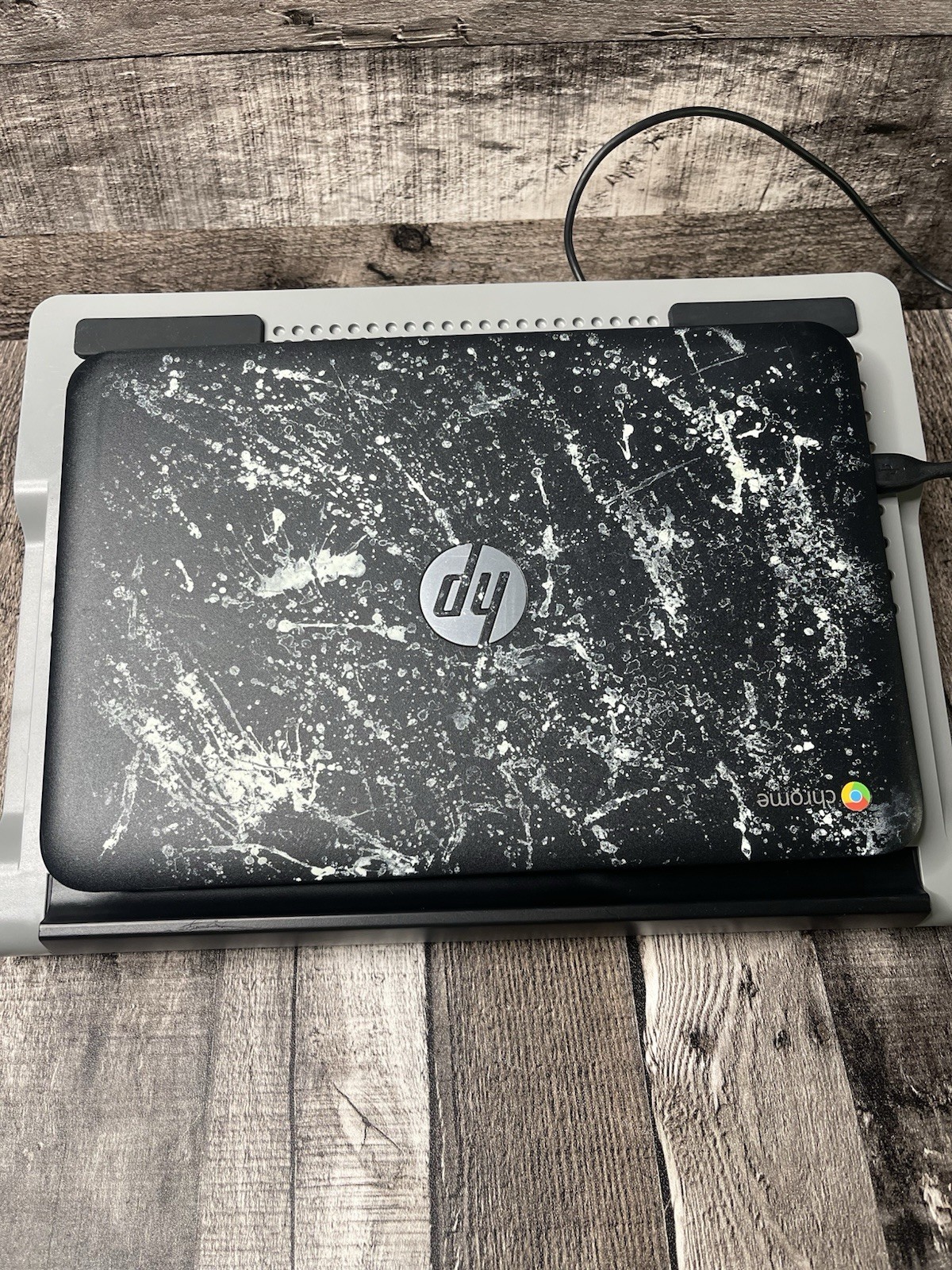HP Chromebook 11 G4 11.6 Inch And TERGUS AWE84. Very Unique Paint On The Cover