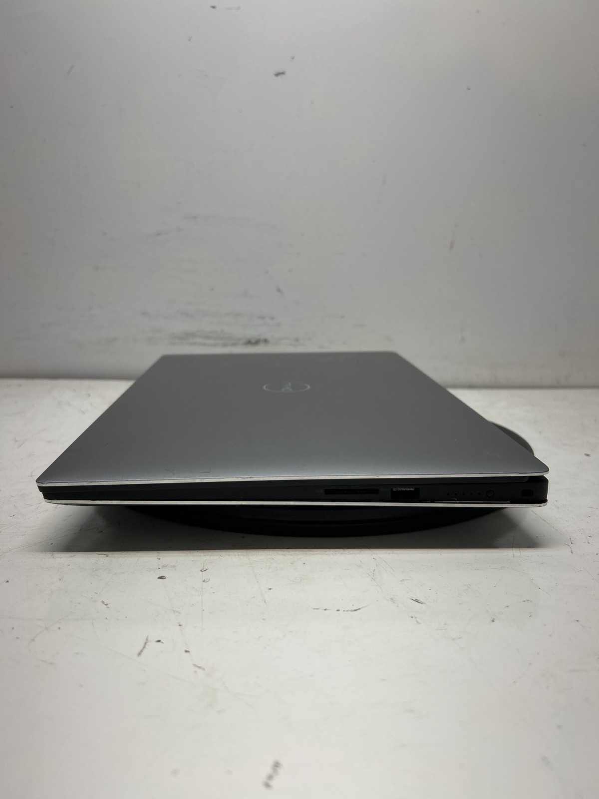 Dell Precision 5540 Intel Core i9-9980HK 2.40GHz NO RAM NO HDD NO BAT – PARTS
