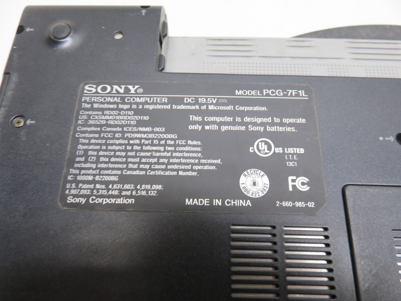 Sony VGN-FJ170 PCG-7F1L Laptop Intel Centrino 512MB Ram No HDD or Battery