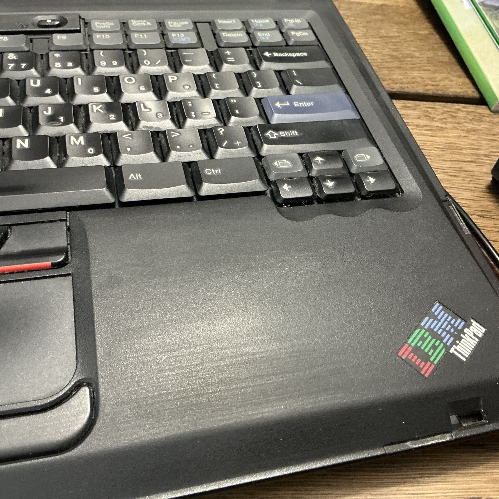 IBM ThinkPad R52 Intel Pentium M 1.86GHz – Dim Screen – READ