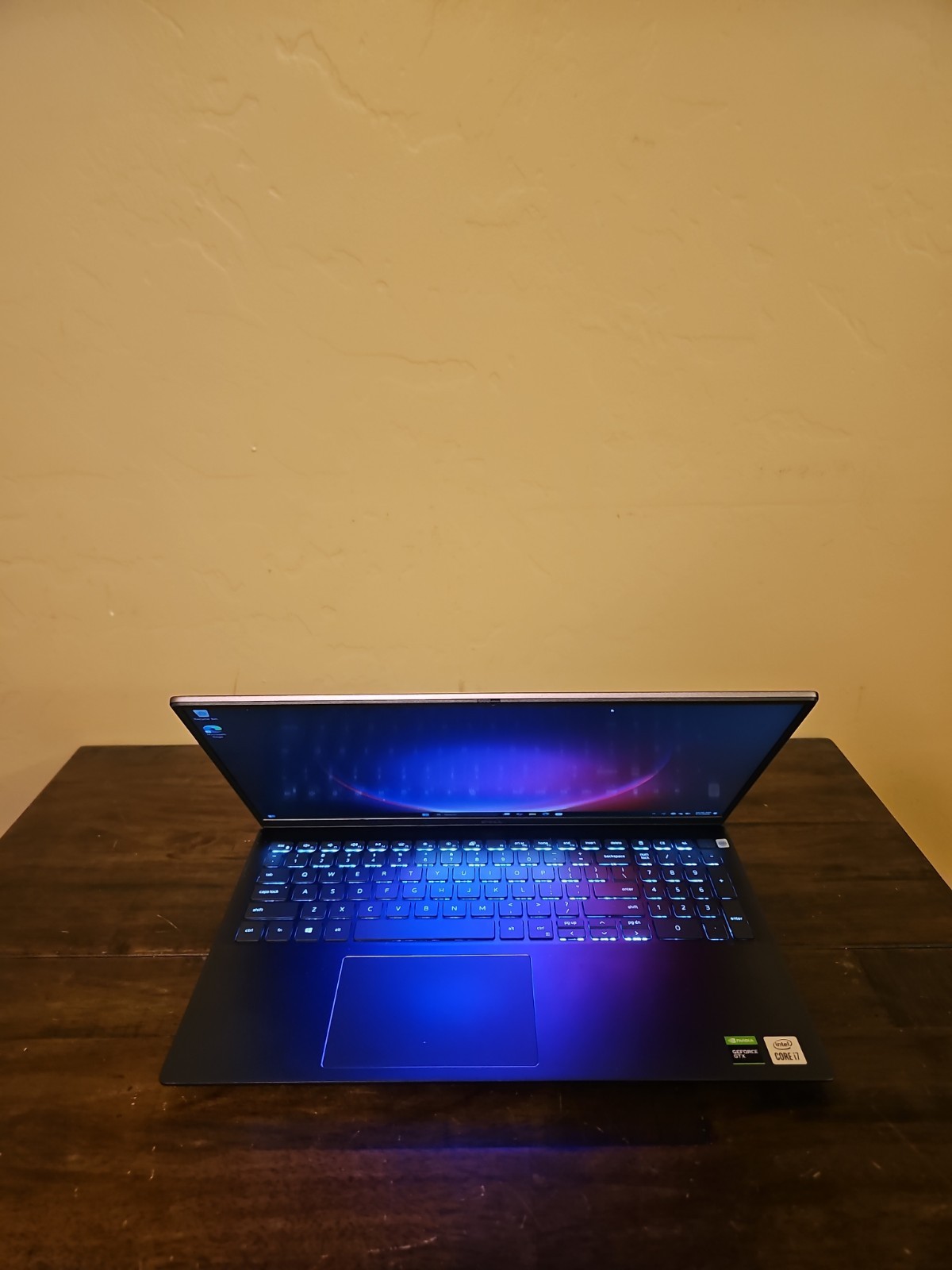 Dell Vostro 15 7500 15.6″ i7-10750H 16GB RAM 1TB NVMe GTX 1650 Ti Win 11 Pro