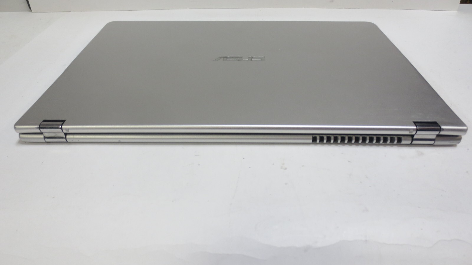 ASUS Q505UA-BI5T7 | INTEL CORE I5-8250U 1.60GHZ | 256GB | 12GB | Win10