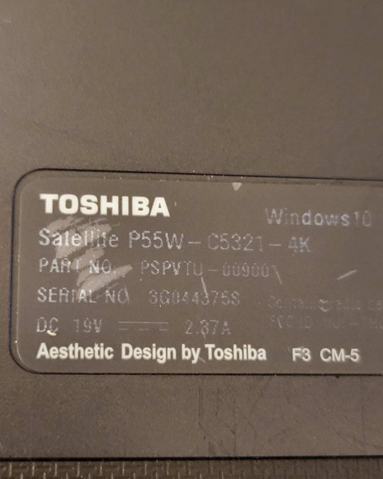 Toshiba Satellite Radius P55W-C5321-4K 15.6″ 4K i7-6500U 8GB RAM No SSD 070701