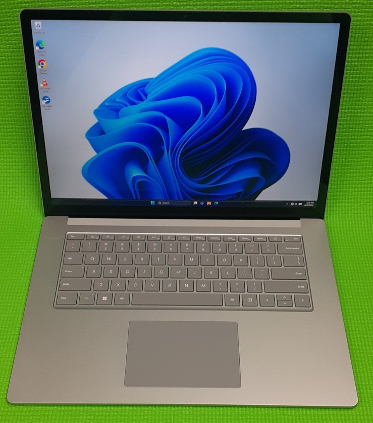 Microsoft Surface Laptop 5 Intel Core i7-1265U 2.70GHz 15″ 8GB 240GB SSD W11P