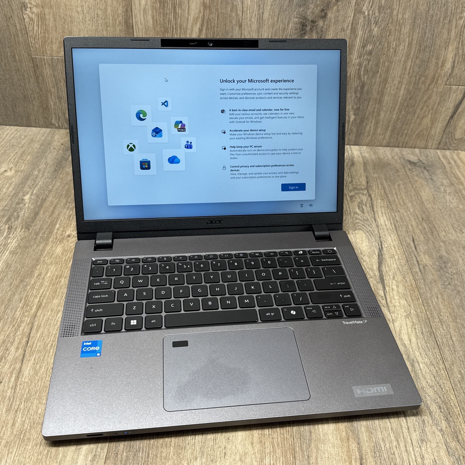 Acer TravelMate P214 i5 2.40GHz 8GB RAM 256GB SSD 14in