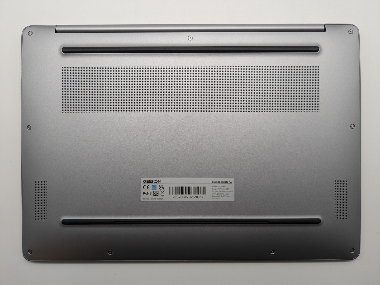 GEEKOM GeekBook X16 Pro 16″ Laptop Ultra 9 185H 32GB RAM 2TB SSD Win 11