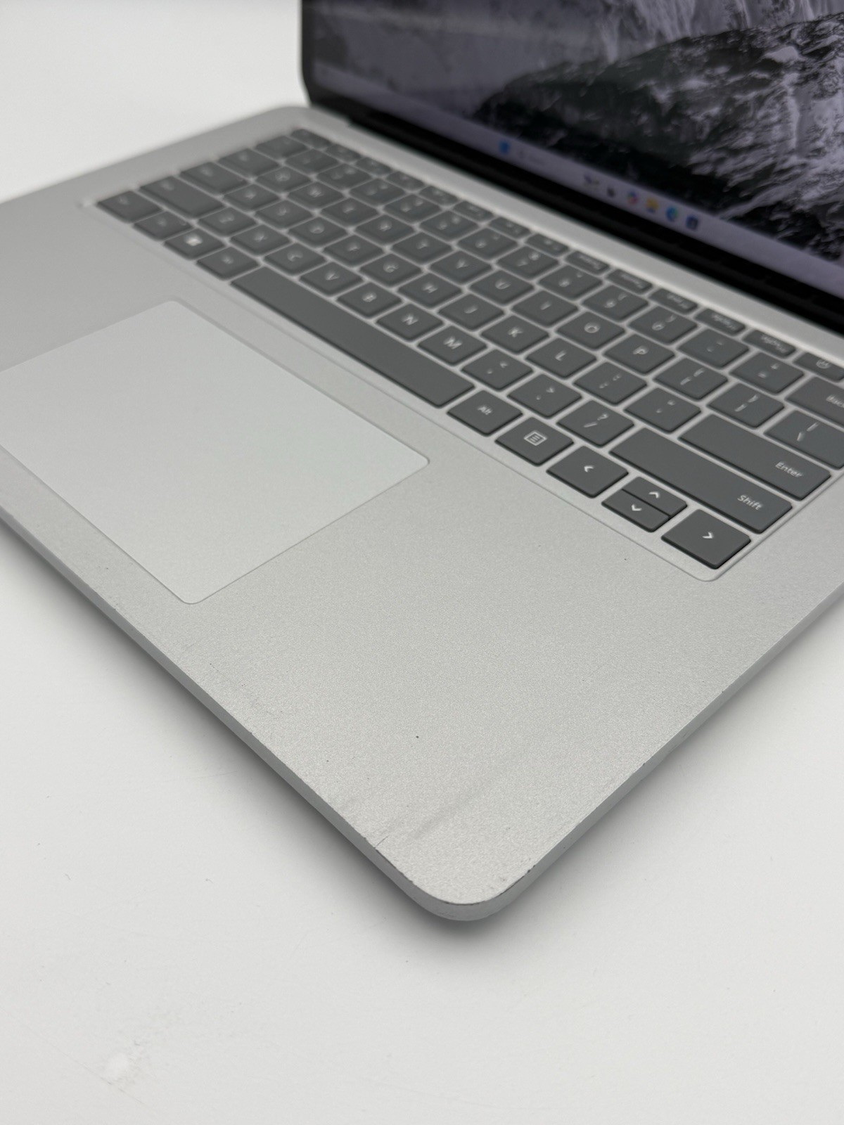 Microsoft Surface Laptop Studio 14.4” – i5 11th Gen | 16GB RAM | 256GB SSD – 22C