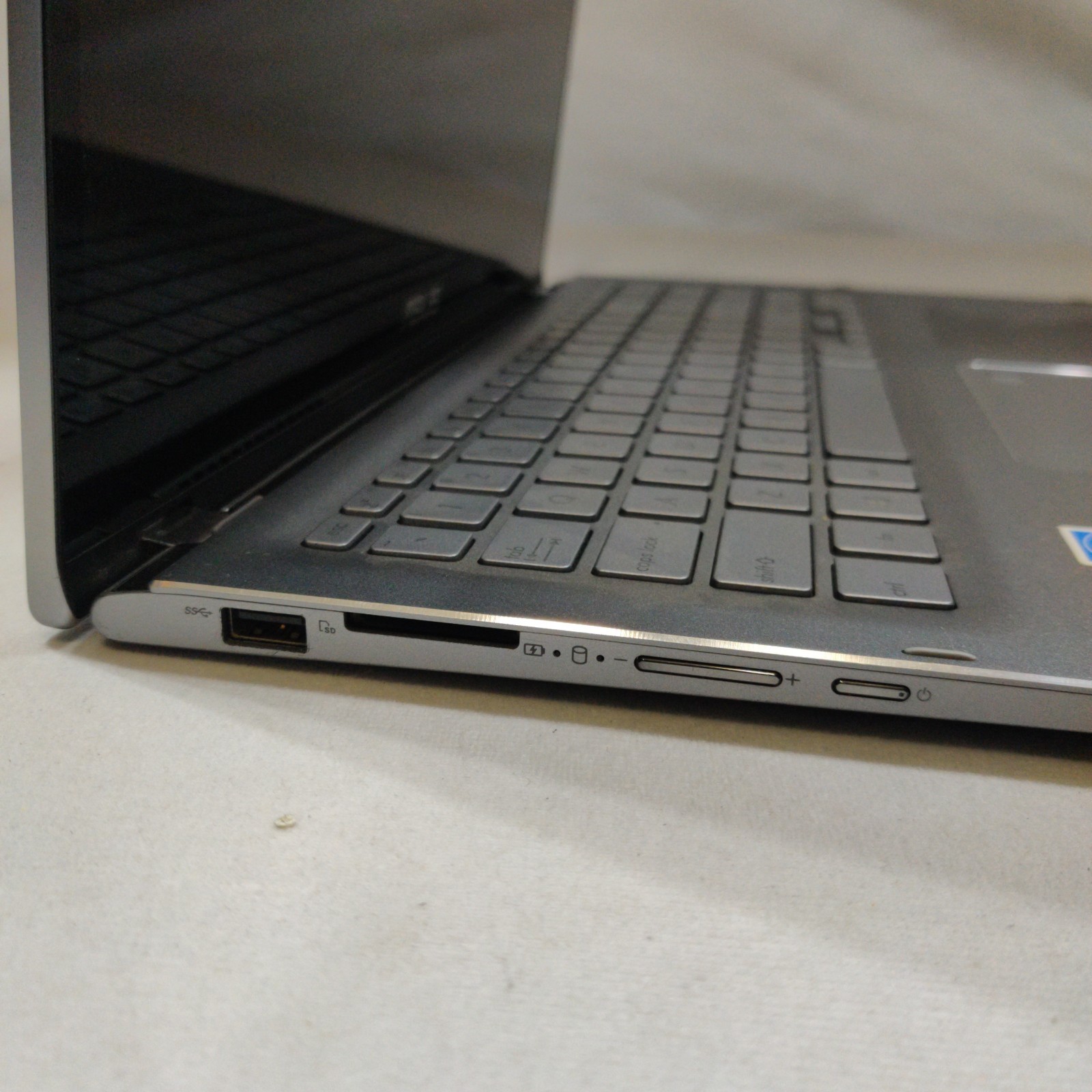 ASUS NOTEBOOK Q505U i5-8250U 12GB 256GB SSD FOR PARTS NO BATTERY CRACKED SCREEN