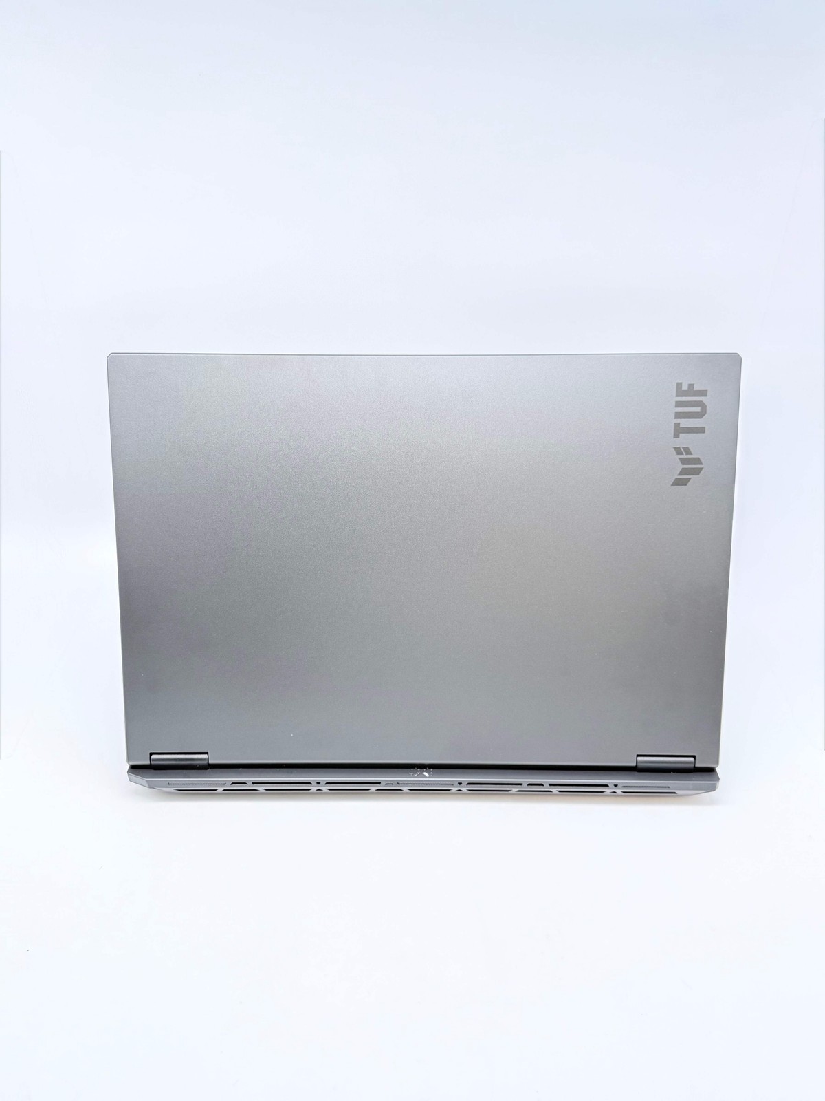 Asus TUF Gaming 18″ A18 GeForce RTX 5050 16GB RAM 1TB Black w/ Charger and Box