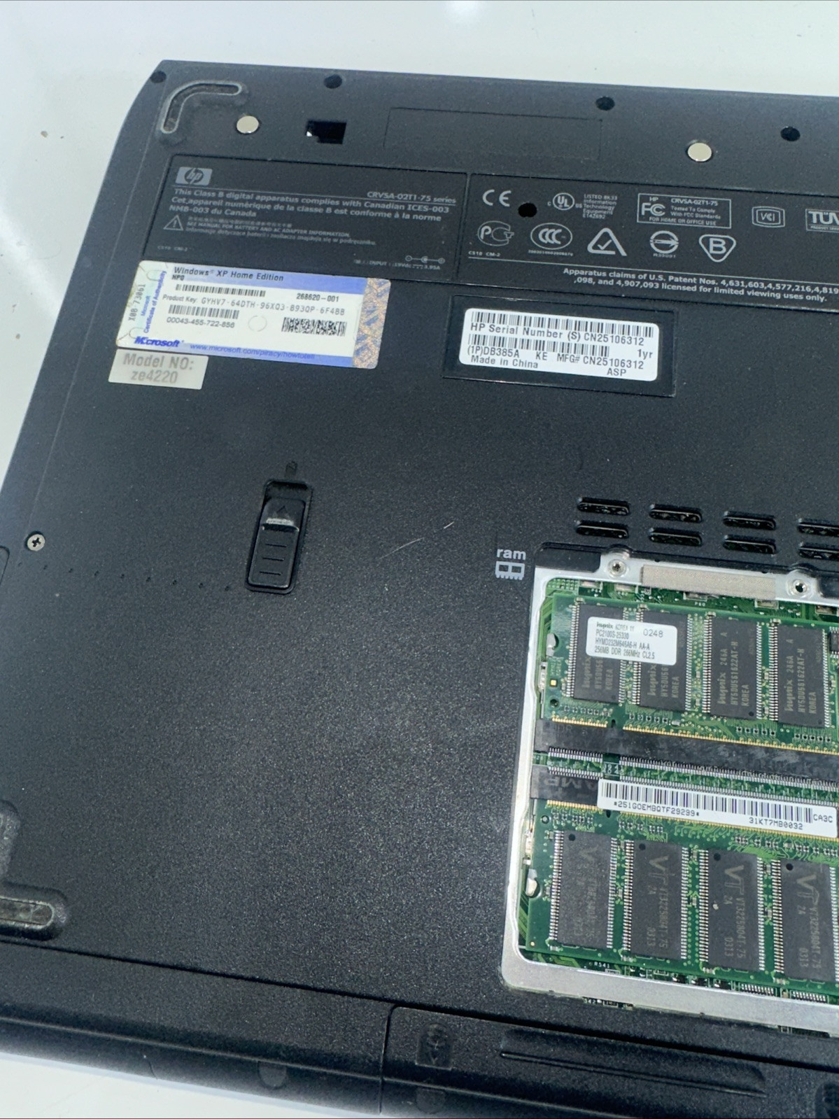 HP Pavilion ze4200 Laptop