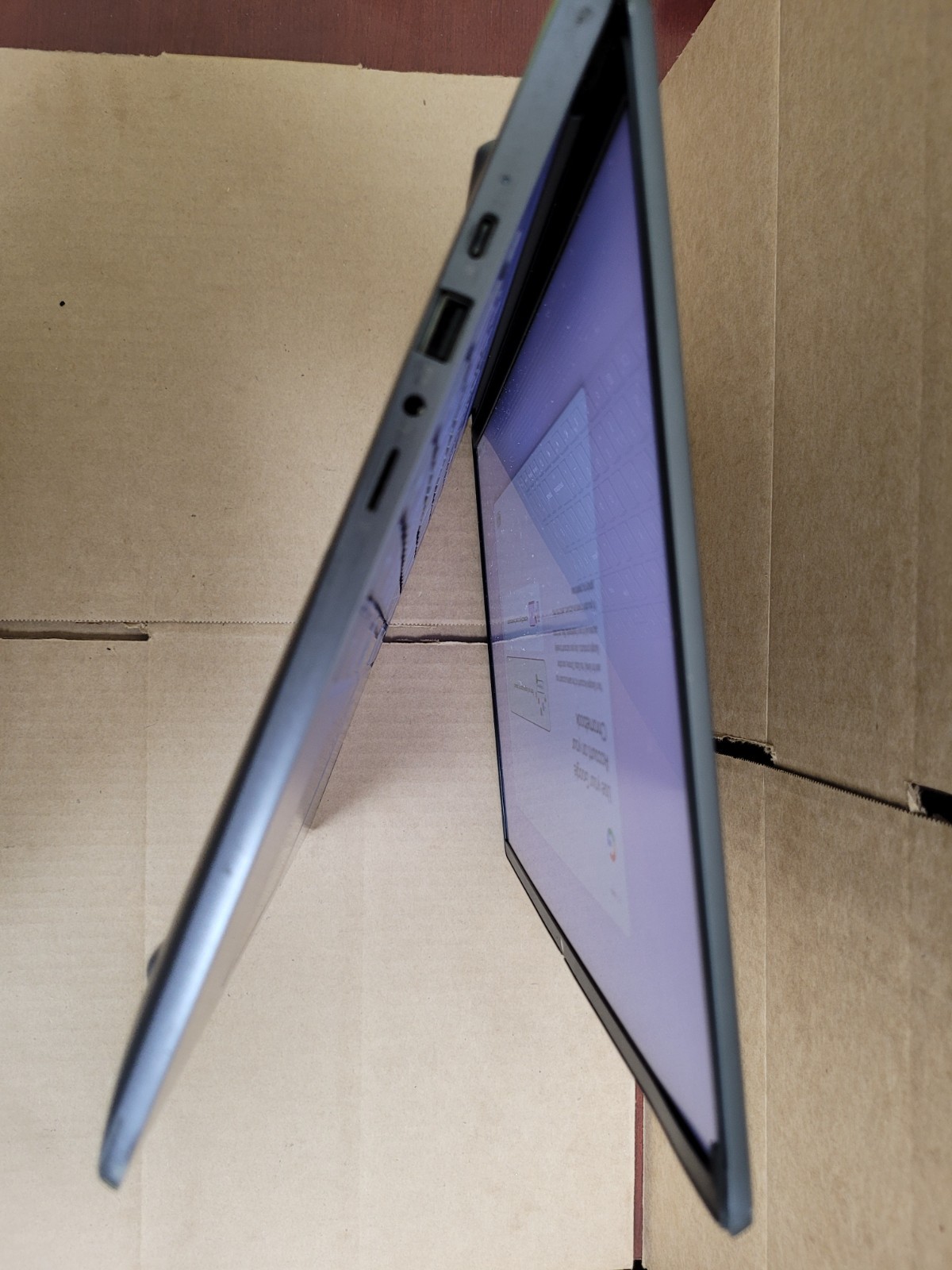 Lenovo IdeaPad 3 Chromebook 14 i3-1215U 12th Gen TANIKS