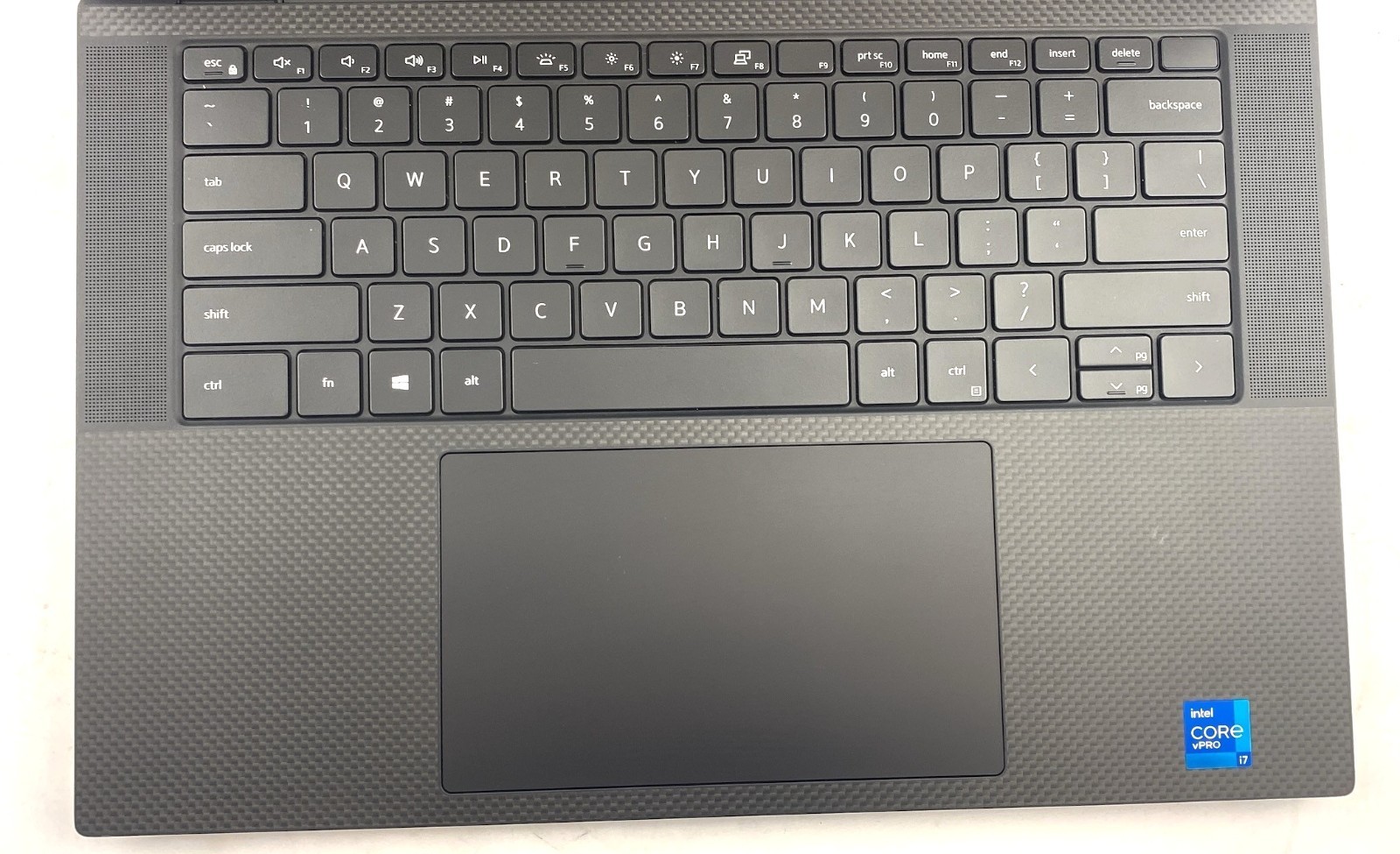 Dell Latitude 5560 Core i7 11th Gen 2.50GHz 11850H 32GB 500GB Win 11 Pro Grade-B
