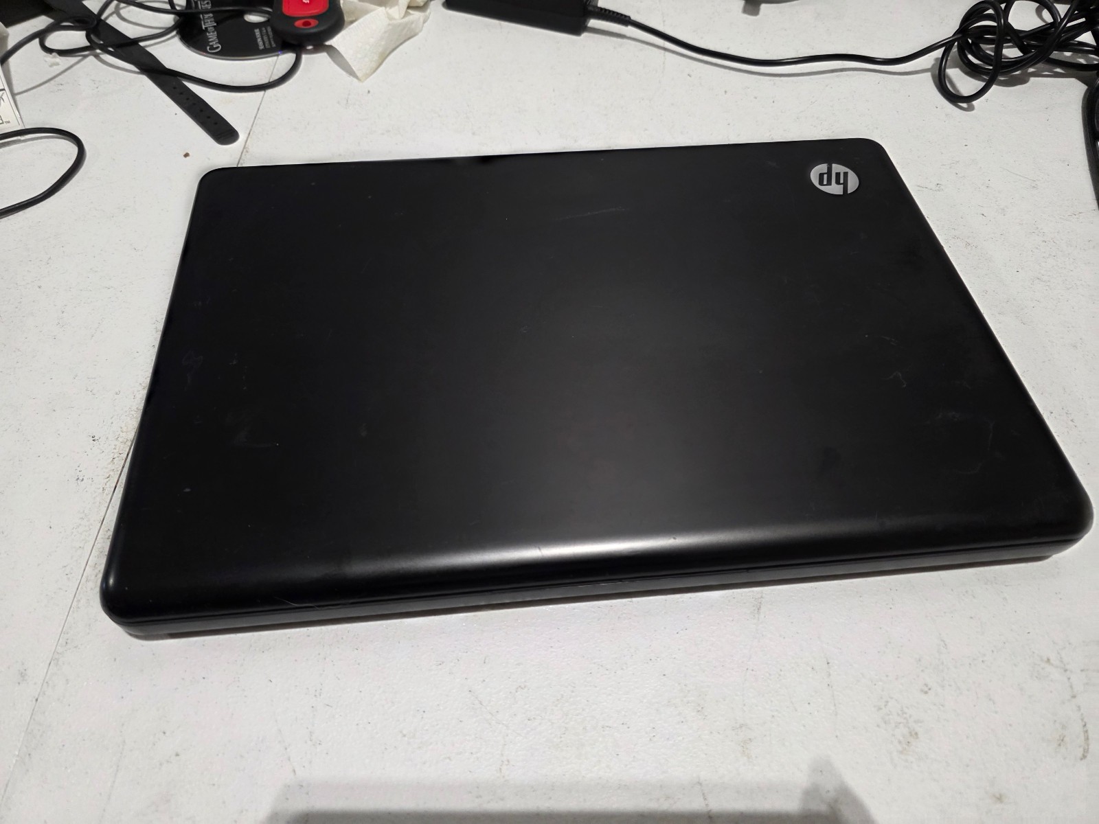 HP 2000 156 Laptop AMD E350 3GB RAM 320GB HDD Windows 7 DVDRW 817 G2U