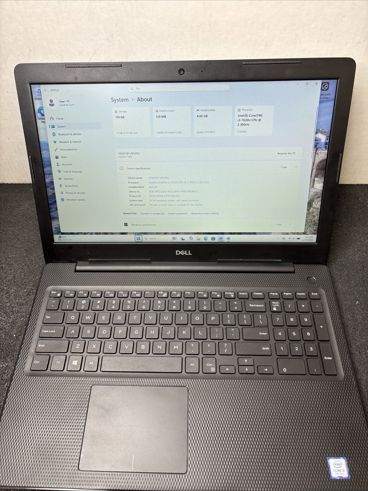 Dell Inspiron 3584 |15.4″| i3-7020U | 4GB Ram | 128GB SSD | WIN 11