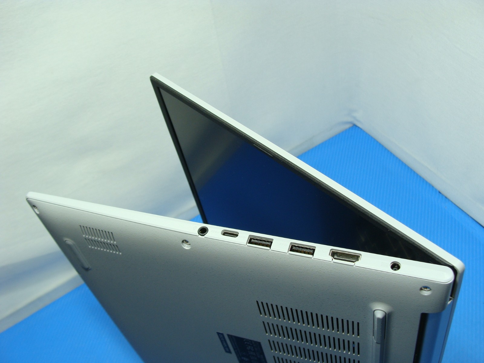 Asus VivoBook F1605VA Laptop 16″FHD+ Intel i7-13620H 2.4GHz 16GB 512GB Warranty