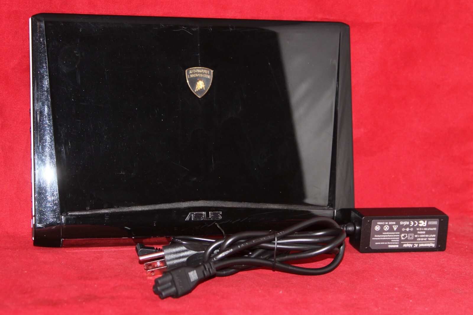 Netbook, ASUS Lamborghini Eee PC, VX6S, Intel Atom D2700, 4GB, 12.1”