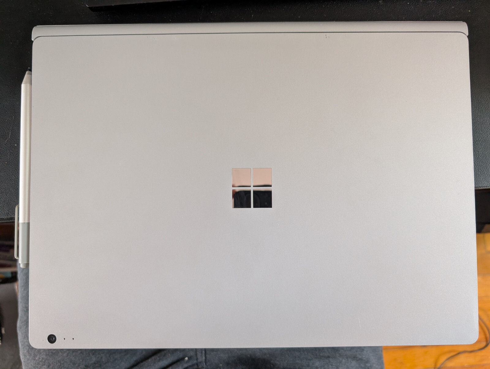 Microsoft Surface Book 13.5 inch (512GB, Intel i7-6600U, 2.6GHz, 16GB)…