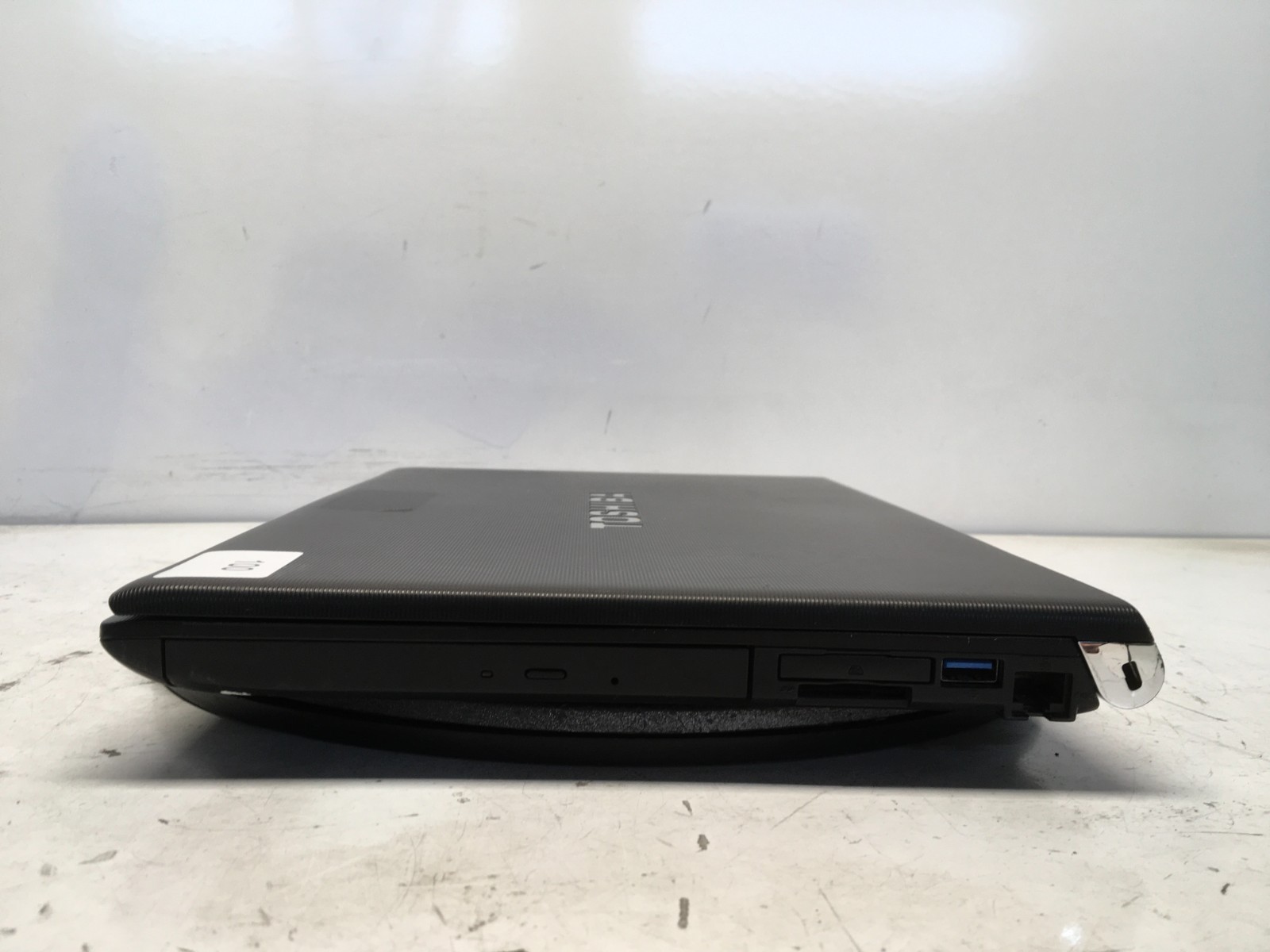 Toshiba Satellite R940 Intel i7-3520M 2.9GHz 2 GB NO HDD