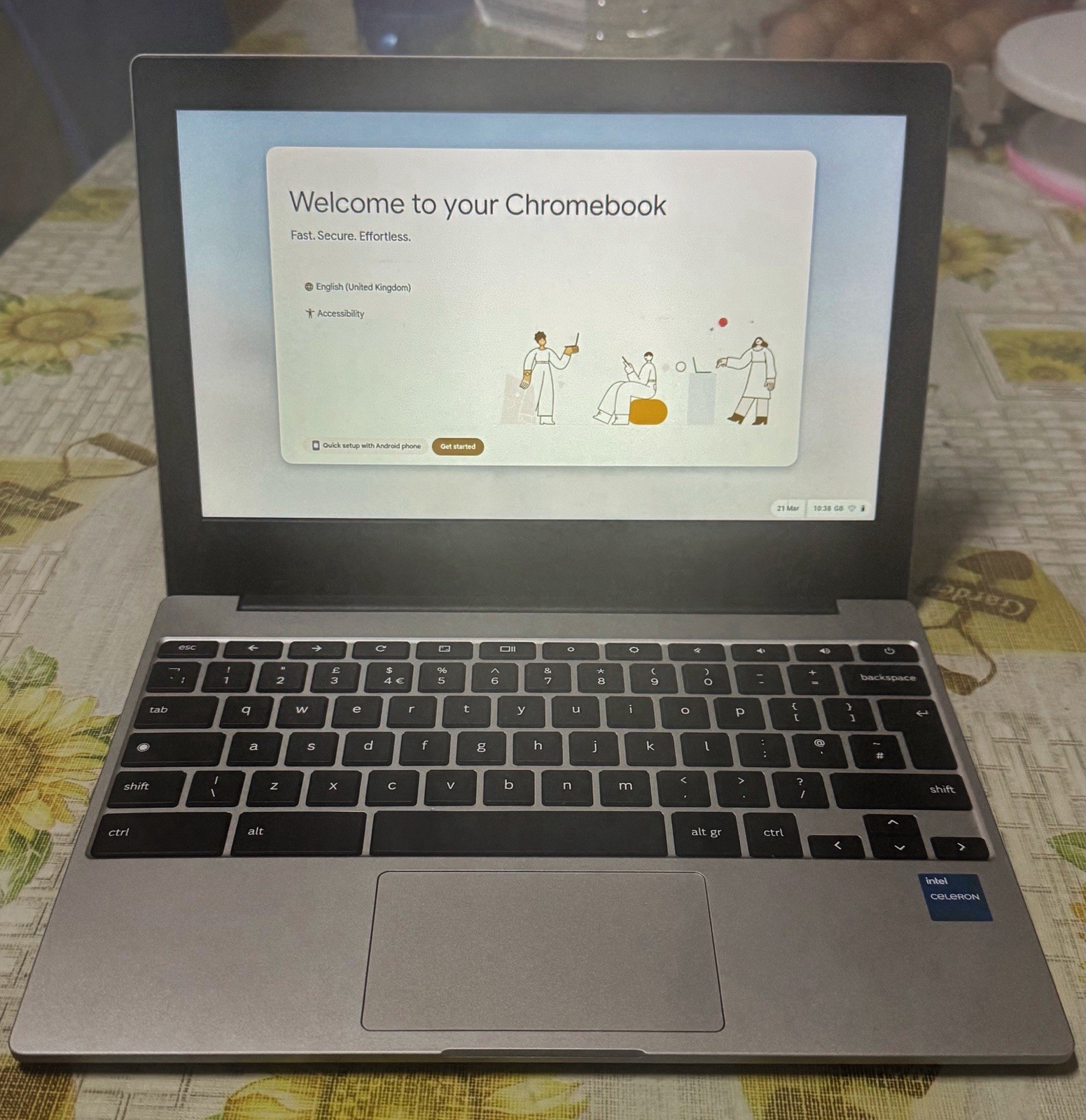 Samsung Galaxy Chromebook Go 14″ (64GB SSD, Intel Celeron N4500, 1.10 GHz, 4GB)