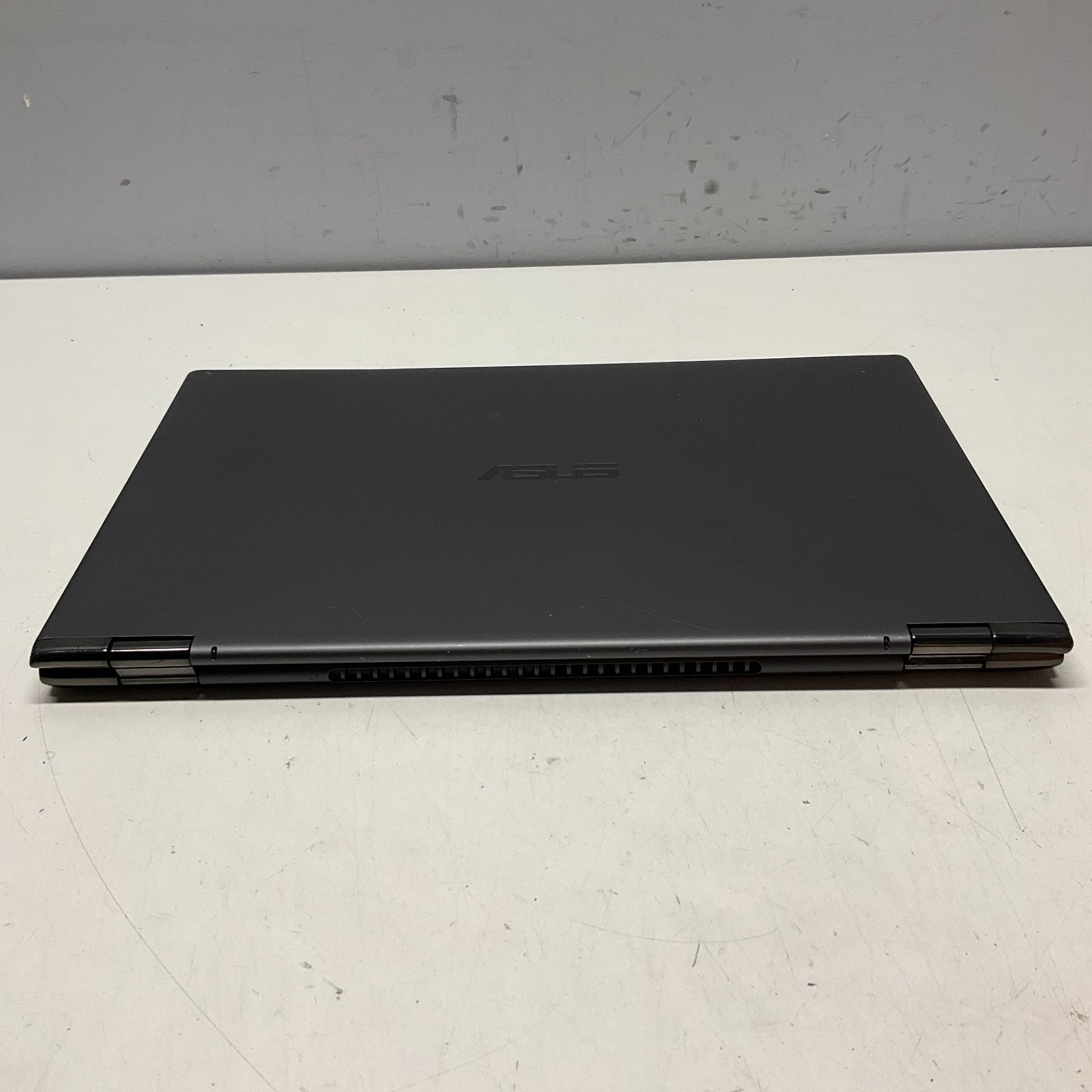 Asus Zenbook 15 Q526FA 15.6″ i7-8565U 1.80GHz 16GB 1TB HDD Win 11 Pro READ