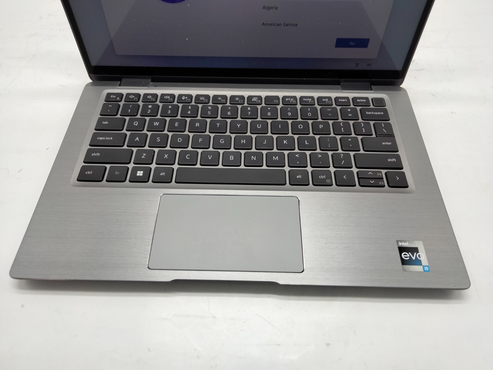 Dell Latitude 7330 i5-1235U 16GB RAM 256GB SSD Win 11 touch laptop