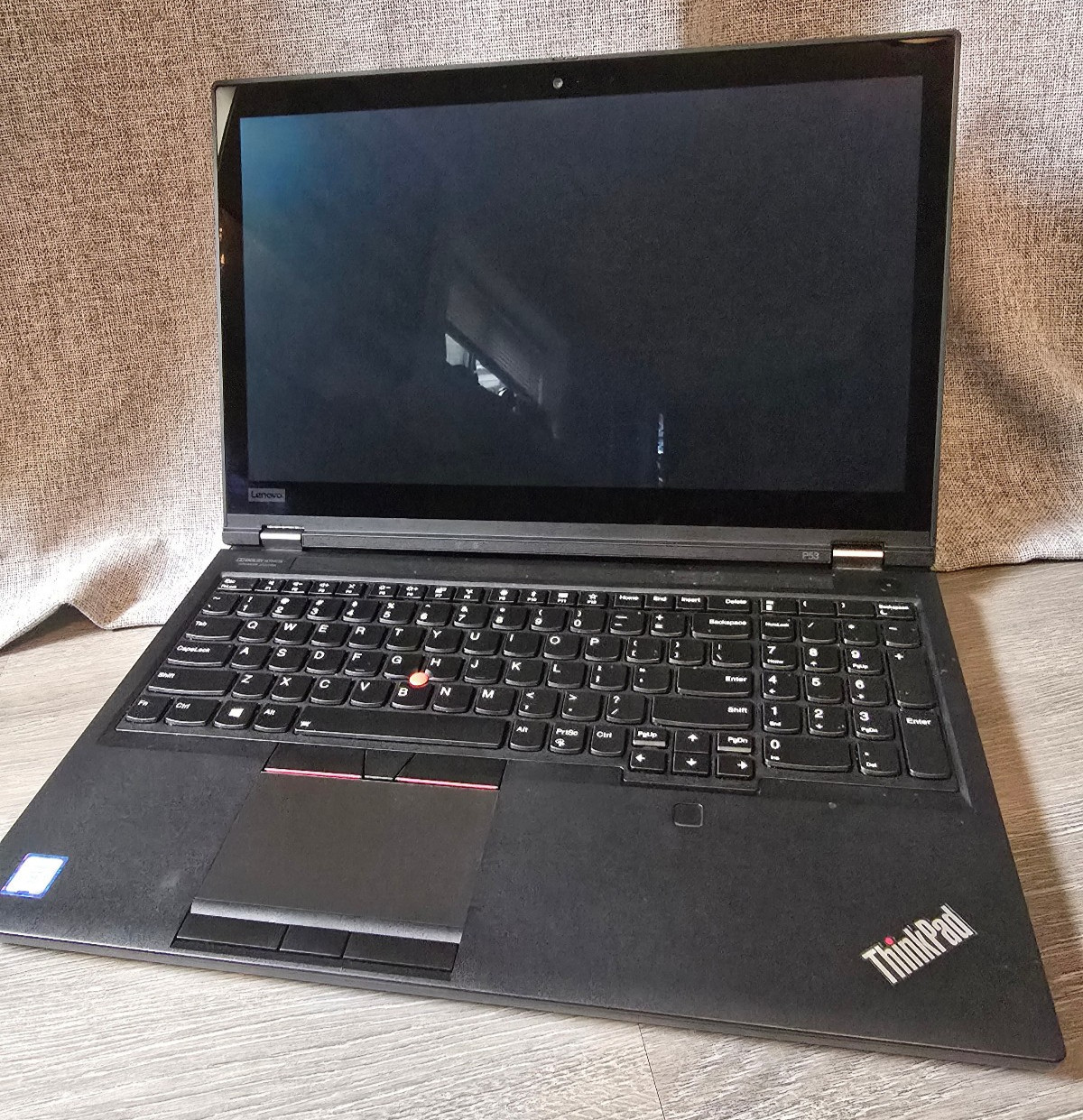 Lenovo Thinkpad p53 – i7 9850H – 32gb Ram – 256gb NVME – RTX 3000 – Dock –
