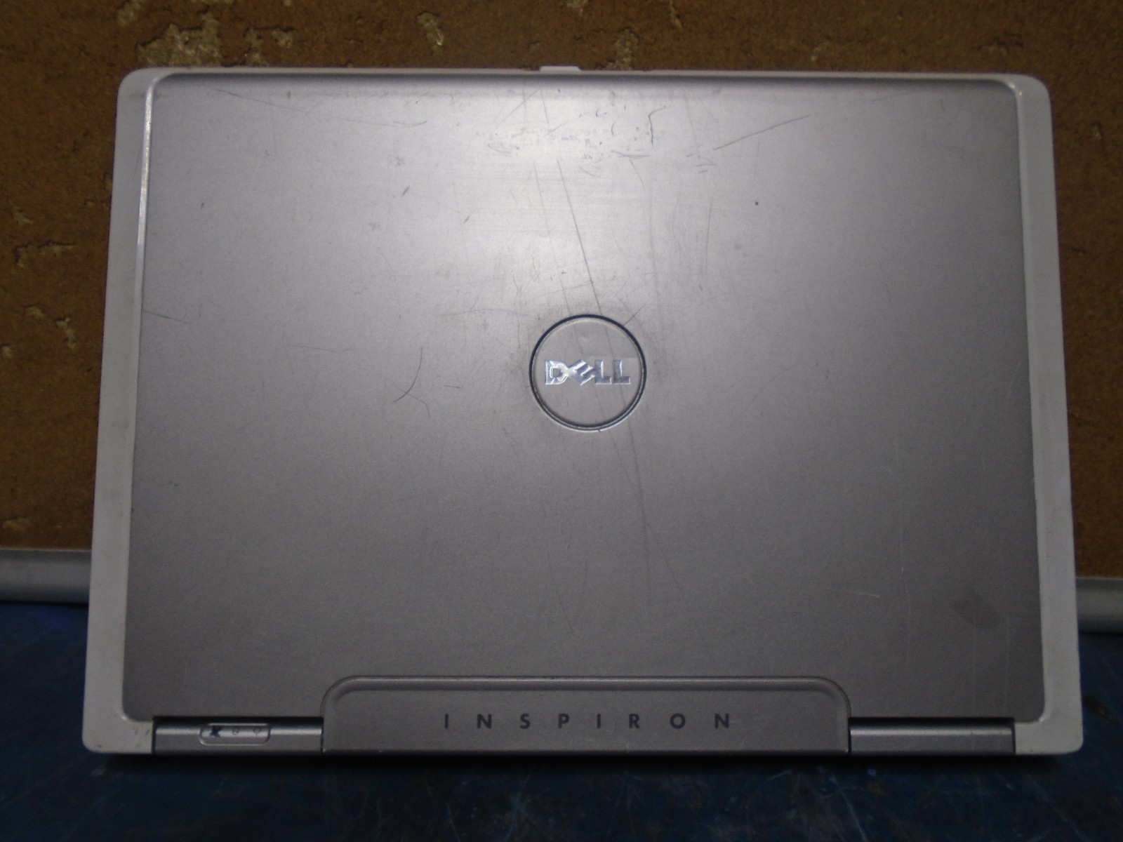 Dell Inspiron 6400 Intel Core Duo 1.6 GHz, 60 GB HHD, 1 MB RAM Laptop