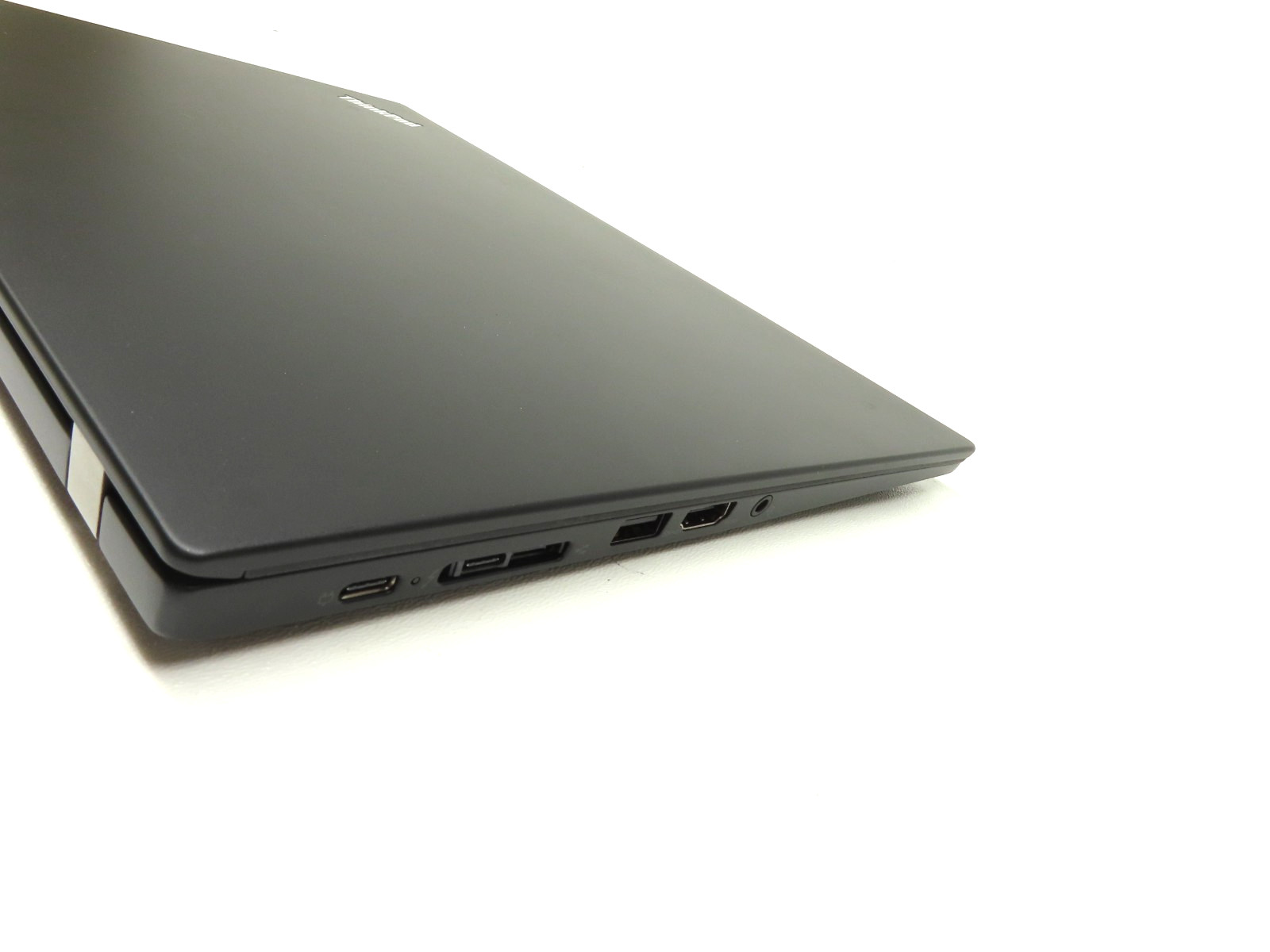 Lenovo ThinkPad T490s 14″ Intel Core i7-8565U 1.8GHz 8GB RAM 256GB SSD