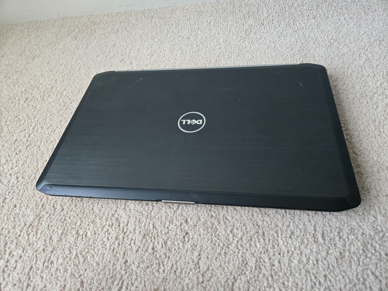 Dell P15F Latitude E5520 15.6″ Laptop Intel Core I5-2520M No Power READ