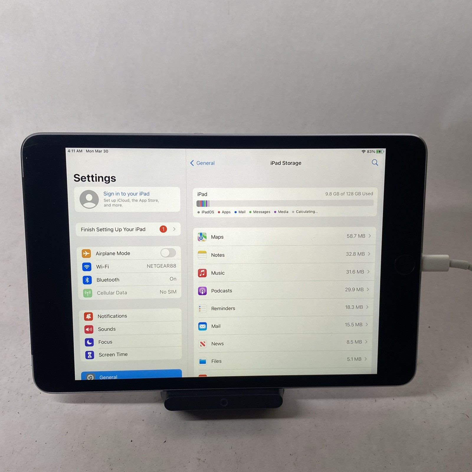 WiFi Only Apple iPad mini 4th Gen 64GB 15.8.6 Black MK9G2LL/A