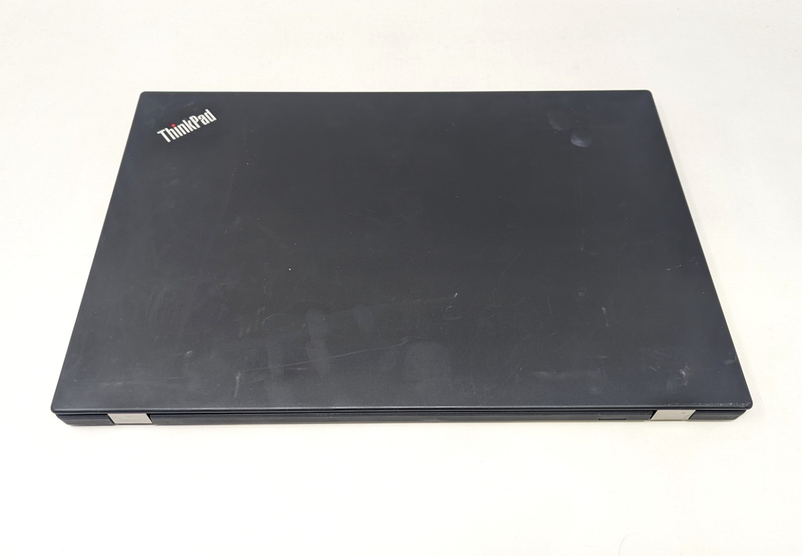 Lenovo ThinkPad T590 – Intel Core i5-8365U 16GB DDR4 RAM 128GB SSD No OS/AC