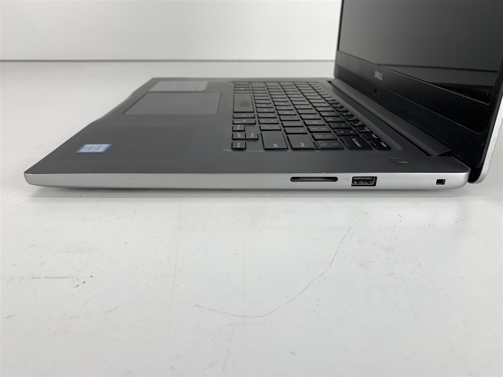 Dell Inspiron 15 7560 15.6in i7-7500 2.70GHz 8GB RAM 256GB SSD