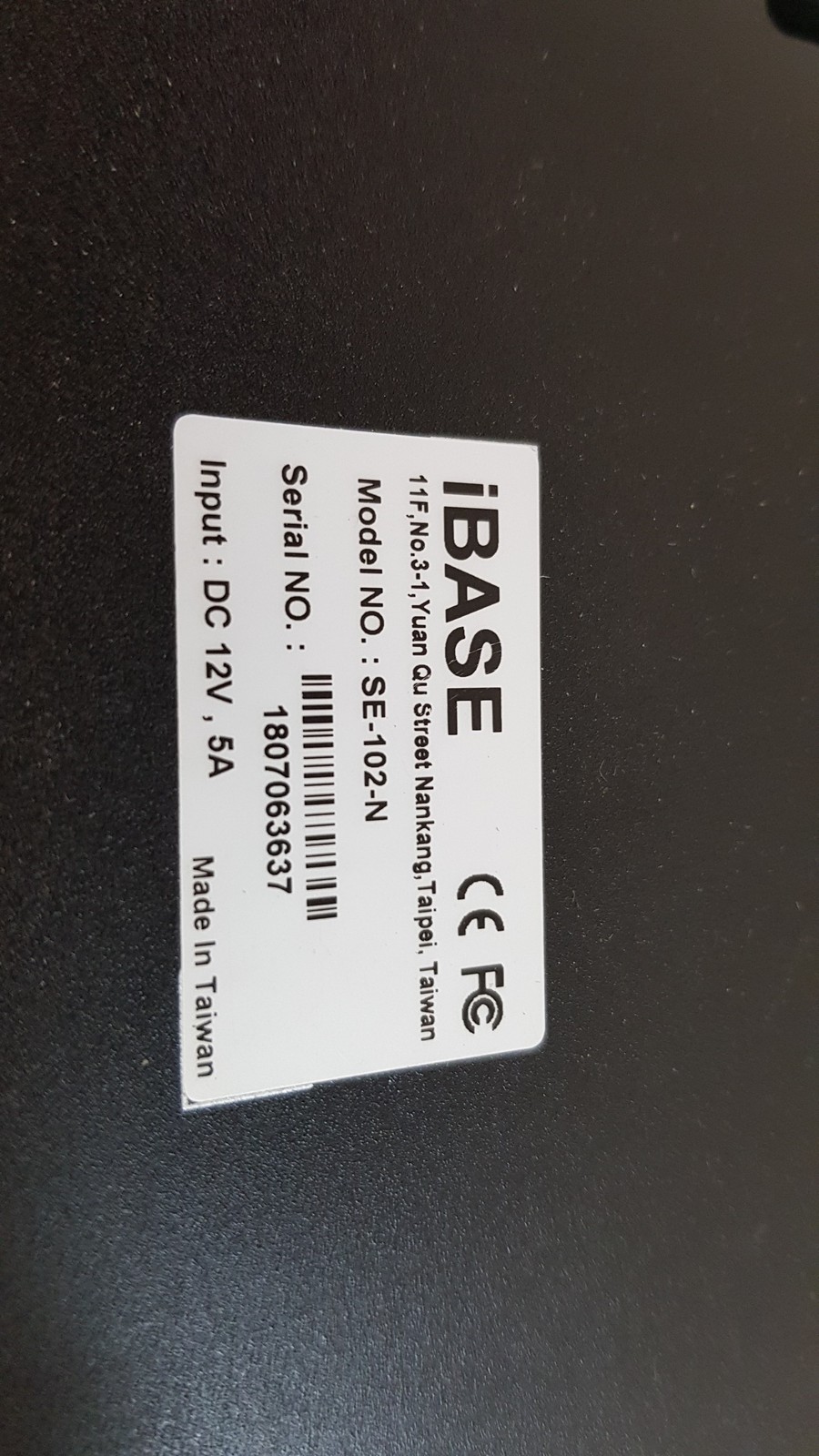 iBase se-102-n Intel Atom E3950 4GB 64GB SSD NO OS Mini PC Digital Signage