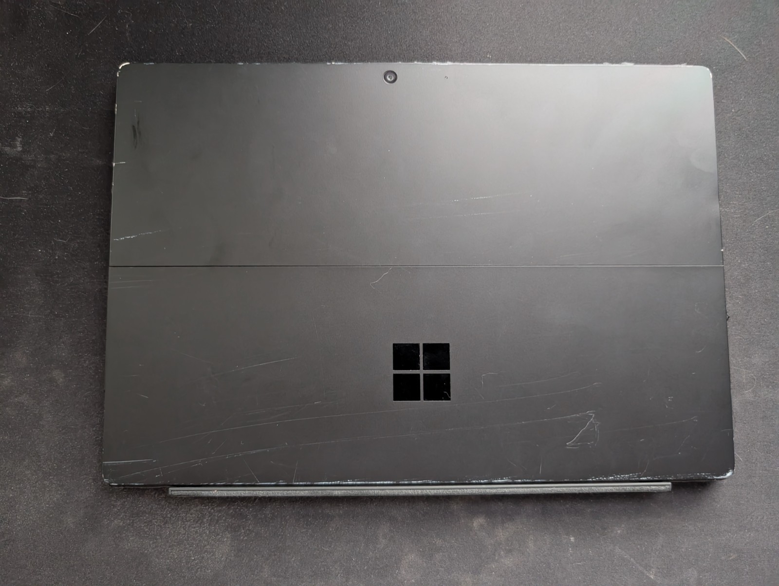 Surface Pro 7 i5-1035G4 8GB 256GB Win 11 w/ Keyboard – As Is No AC