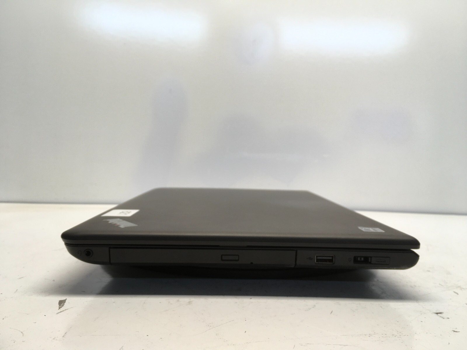Lenovo Thinkpad E550 Intel i3-4005U 1.7GHz 4 GB NO HDD