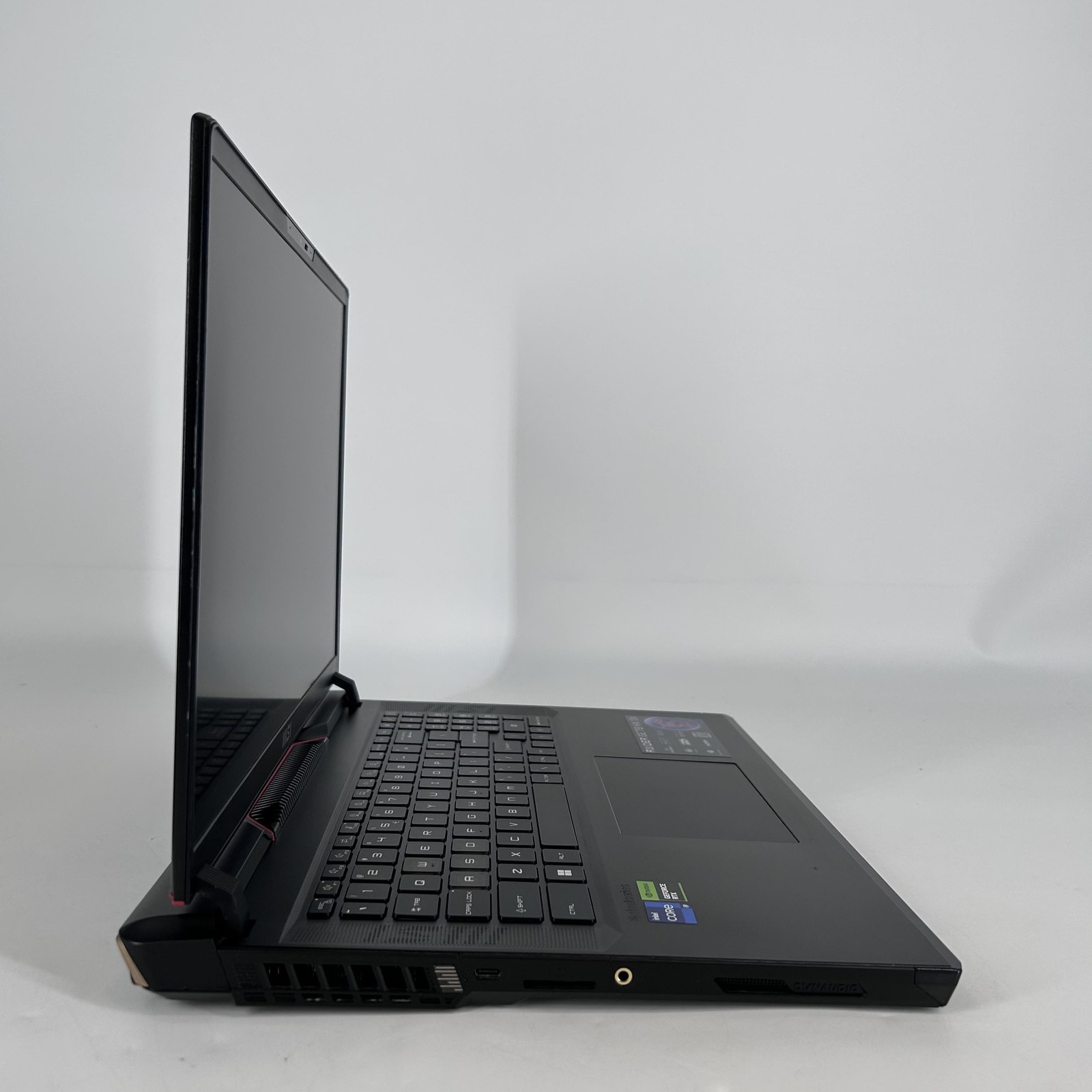 MSI Raider GE78 HX 17 240Hz QHD+ 2.2 GHz i9-13980HX 32GB 1TB SSD RTX 4080