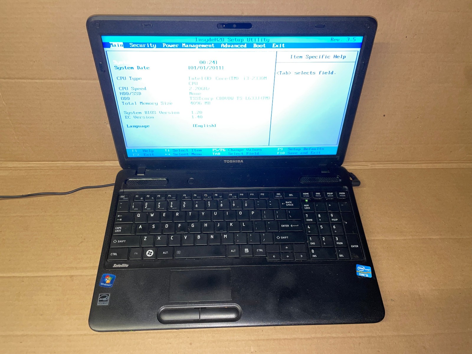 TOSHIBA SATELLITE C655-S5305. Core i3-2330M @ 2.20GHz. 4GB. NO HDD. READ.