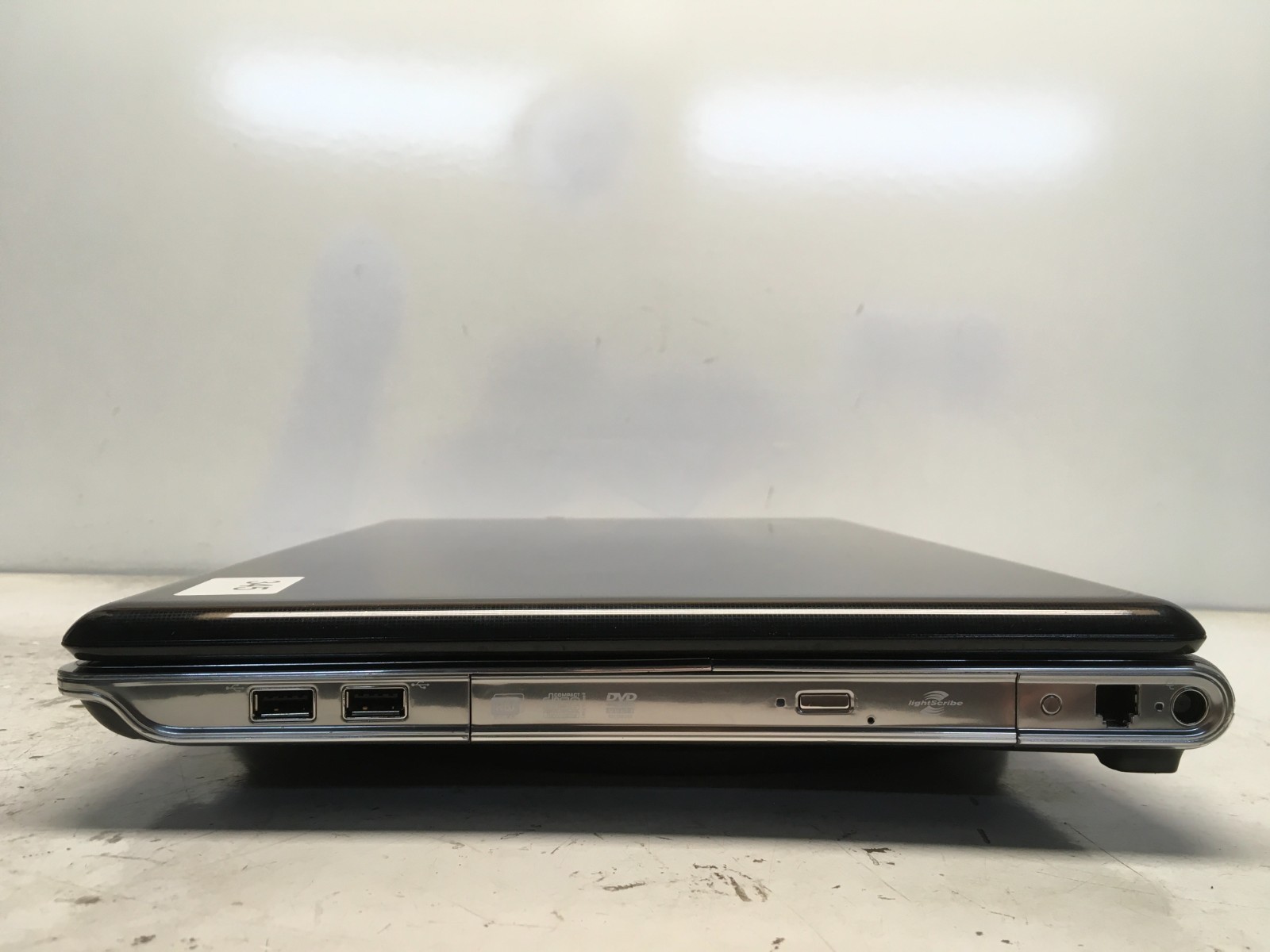 HP Pavilion DV7-1025NR Intel Core 2 Duo P8400 2.26GHz 2 GB NO HDD