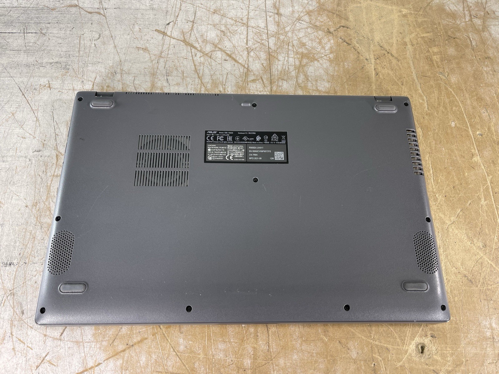 ASUS VIVOBOOK X515EAU i3-1115G4 @ 3.00GHz, 8GB RAM, NO HDD/OS