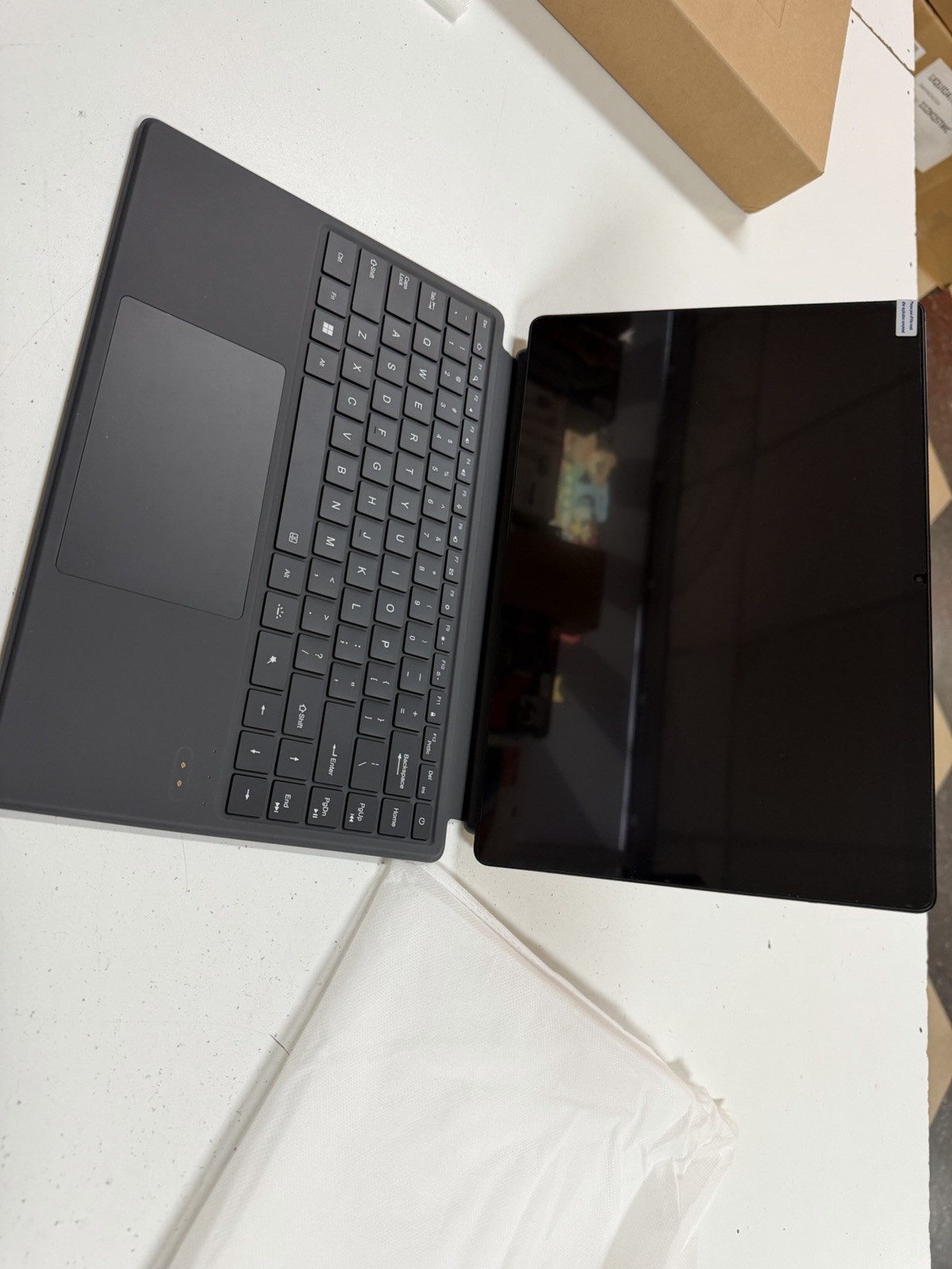 Ami 2-in-1 14″ Touch Intel N100 16GB 512GB SSD Win11 Gray 1920×1200