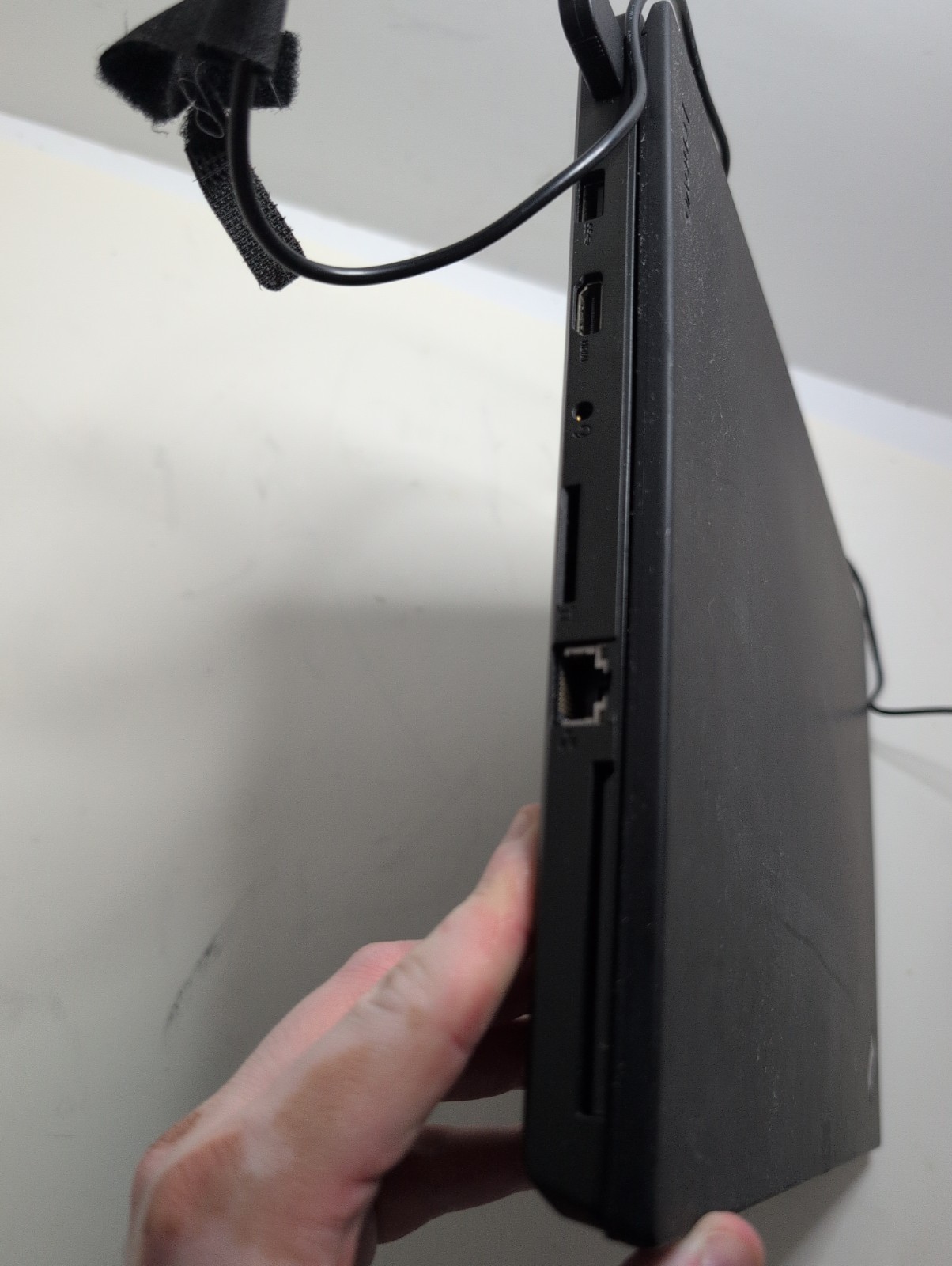 Lenovo ThinkPad P50s 15.6″ i7-6500U 8GB RAM 128GB SSD NVIDIA Quadro M500M Win10